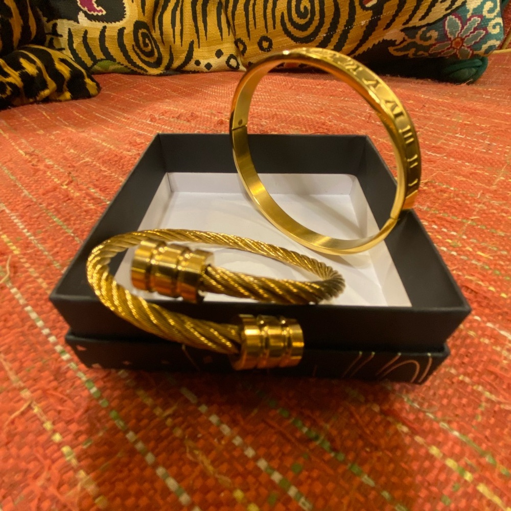 Gold Bangle and Cable Bracelet Set